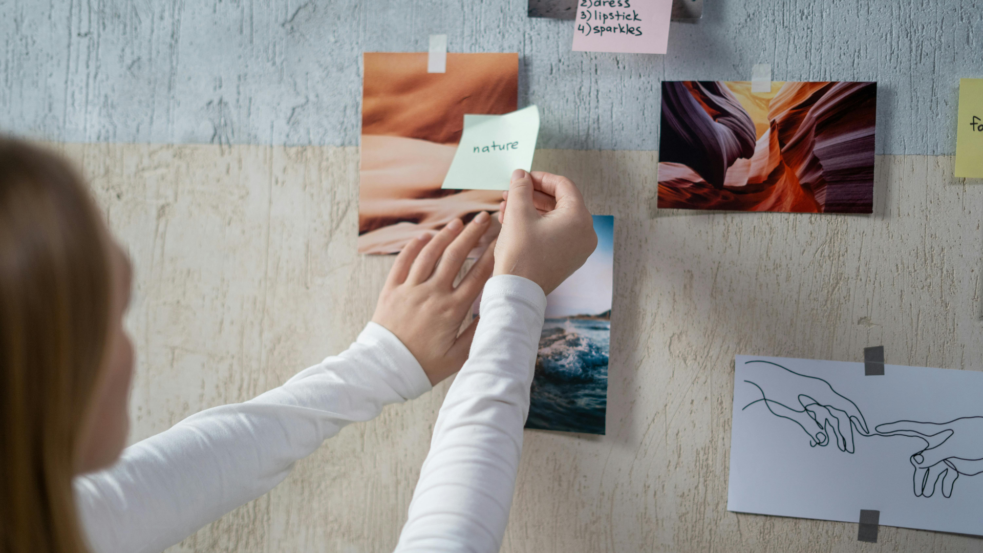 build a mood board wall