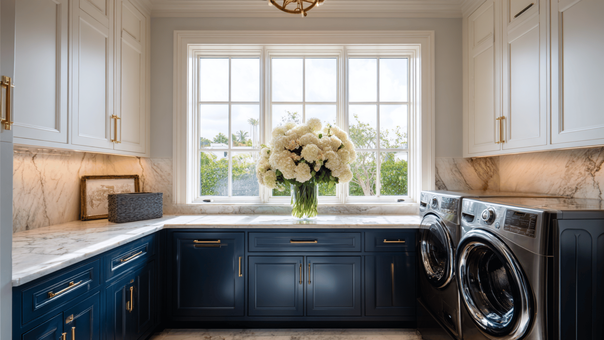 dual tone cabinet design