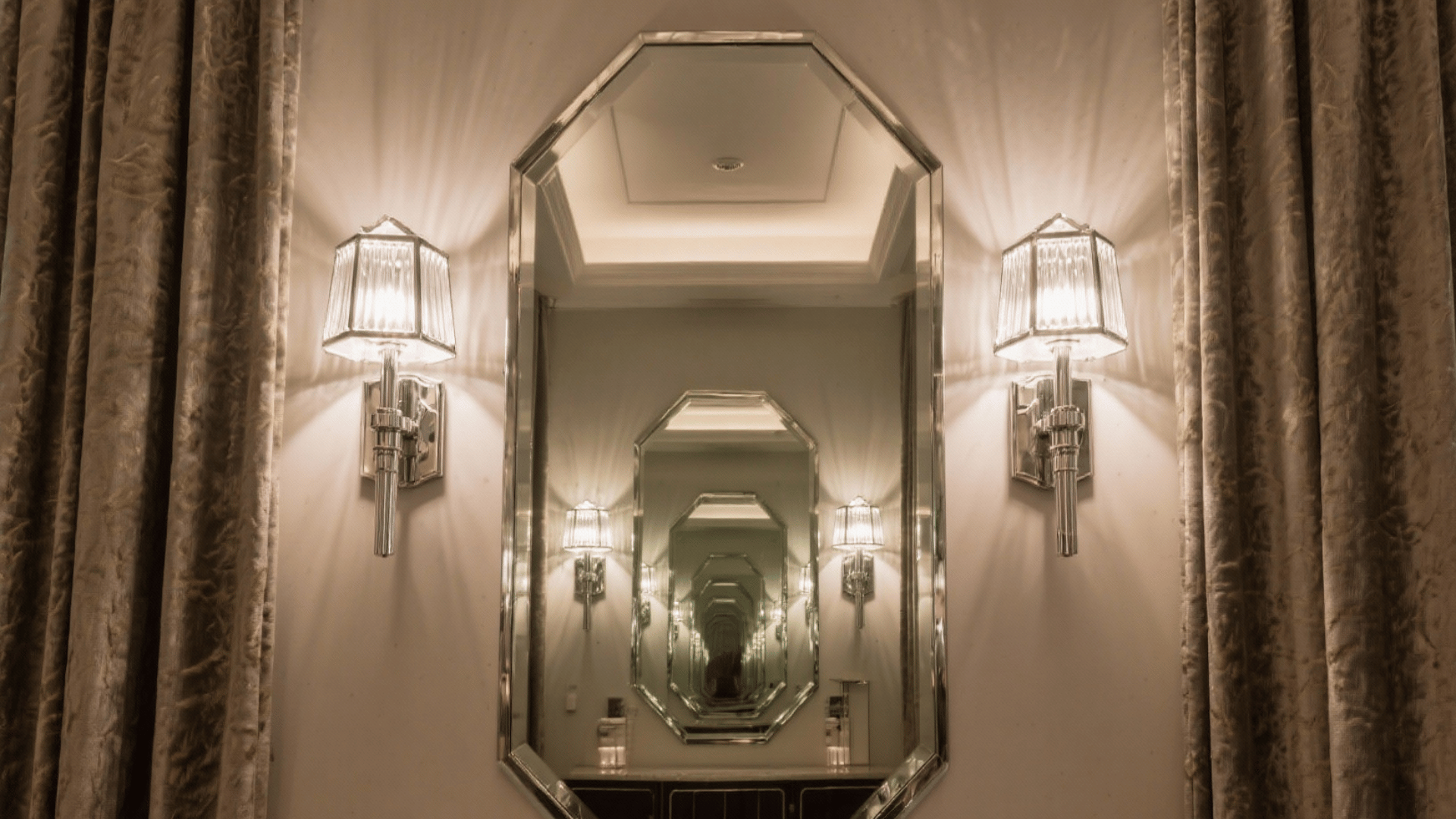 sconce lightning arrangements